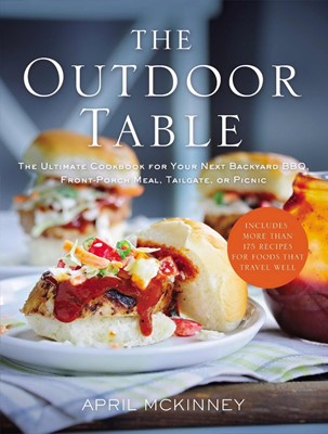 The Outdoor Table (Paperback)