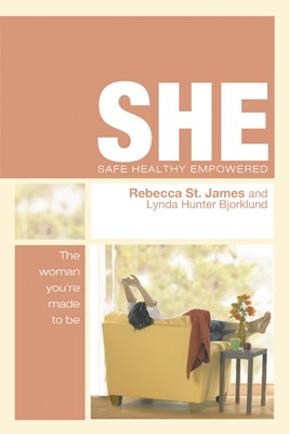She (Paperback)