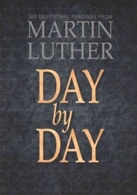 Luther: Day By Day (Paperback)