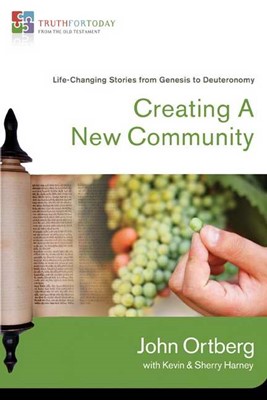 Creating A New Community (Paperback)