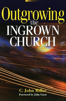 Outgrowing The Ingrown Church (Paperback)
