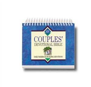 Daybreaks: Couple's Devotional Bible (Calendar)