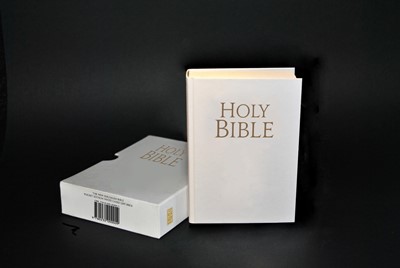 NJB Pocket Bible, White Gift Edition (Hard Cover)