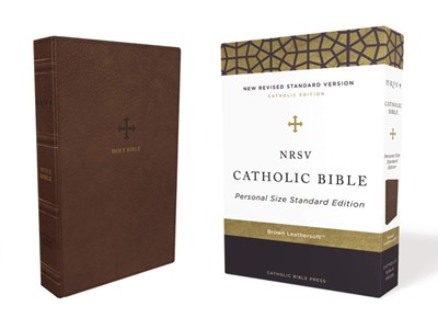 NRSV Personal Size Catholic Bible, Brown, Comfort Print (Imitation Leather)
