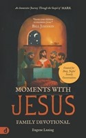 Moments with Jesus Family Devotional (Paperback)