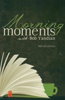 Morning Moments: 366 Devotions (Paperback)