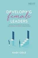 Developing Female Leaders (Paperback)