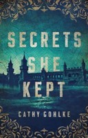 Secrets She Kept (Paperback)